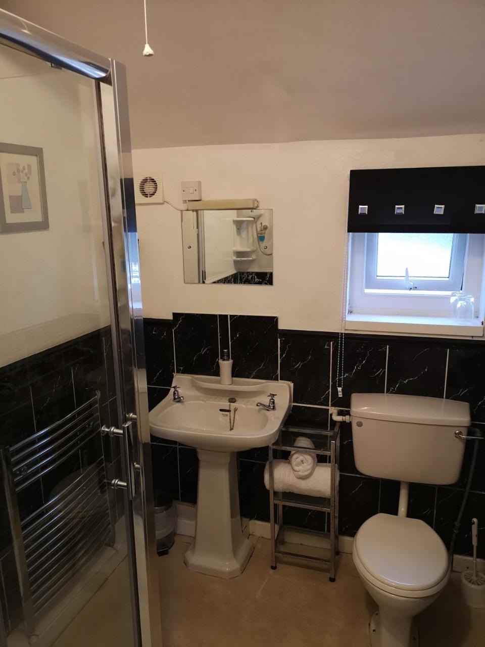 East Mount House 3* Barrow-in-Furness
